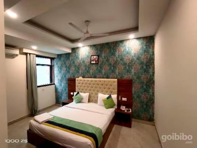 S R Plaza At Delhi Airport Hotell New Delhi Exteriör bild